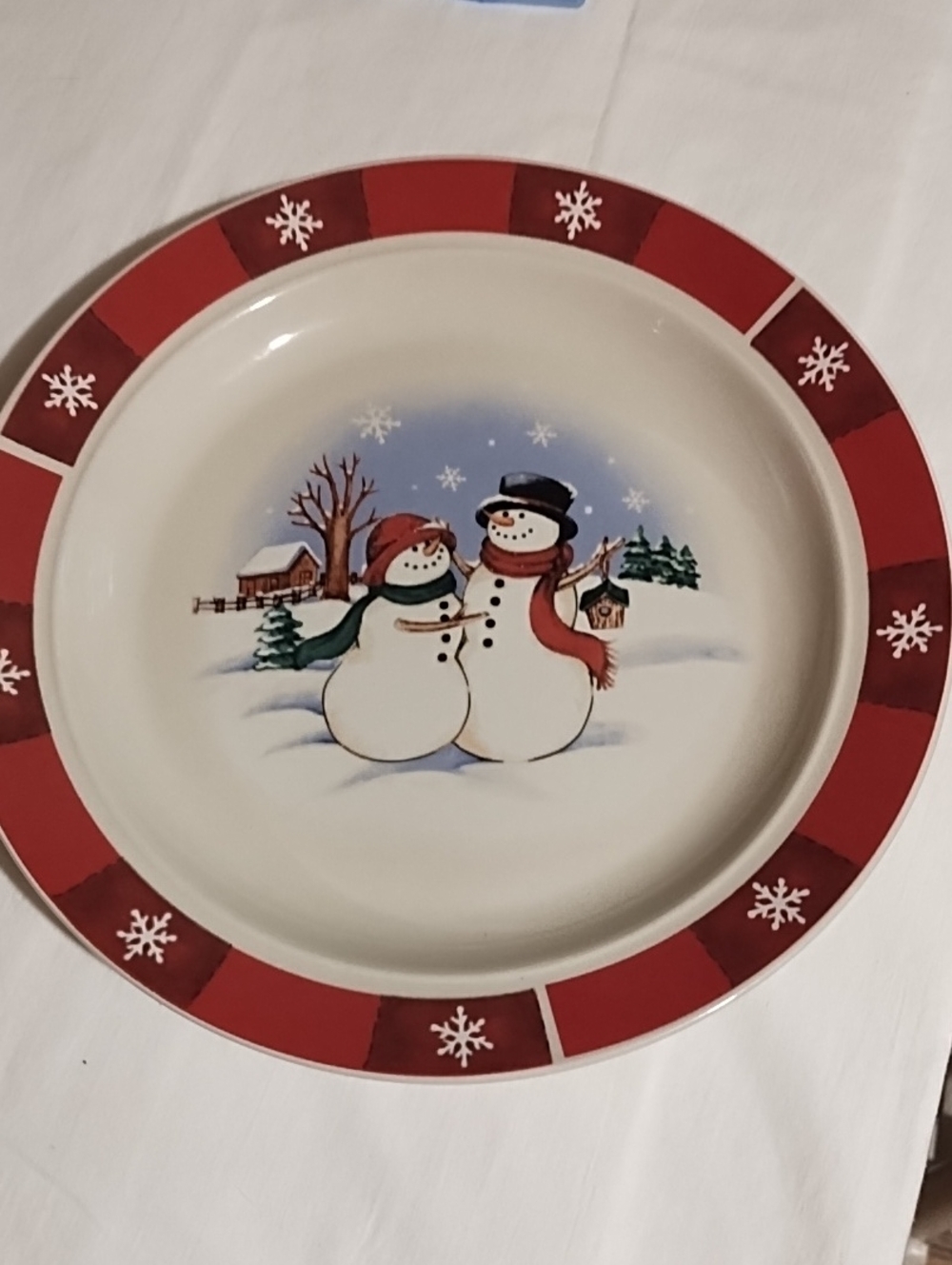 Festive Red Snowman Dinner Plate - Holiday Dinnerware Like New.